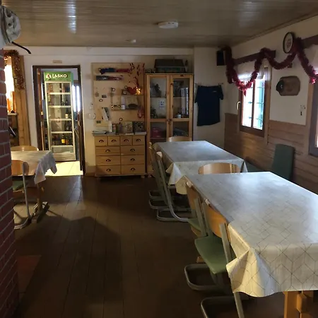 Koca Pri Jelenovem Studencu Hostel Kocevje